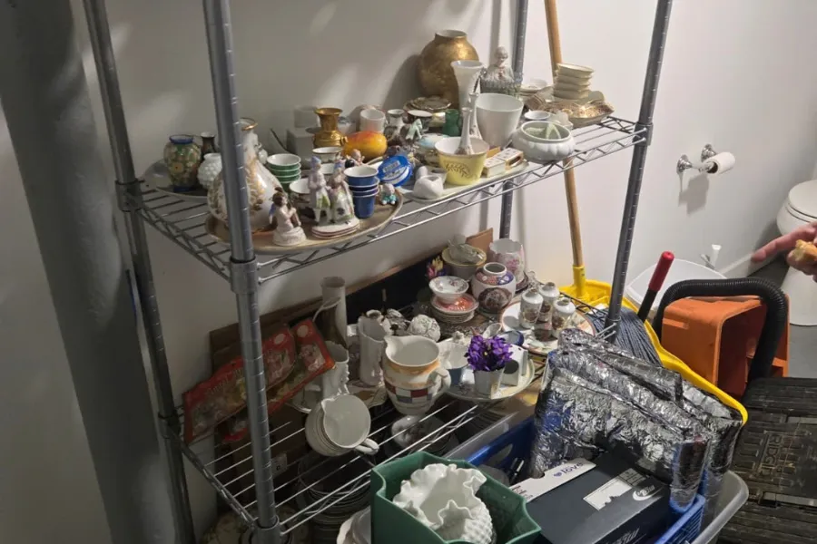 Household items cleanout by Junk Robbers serving Palatine Illinois