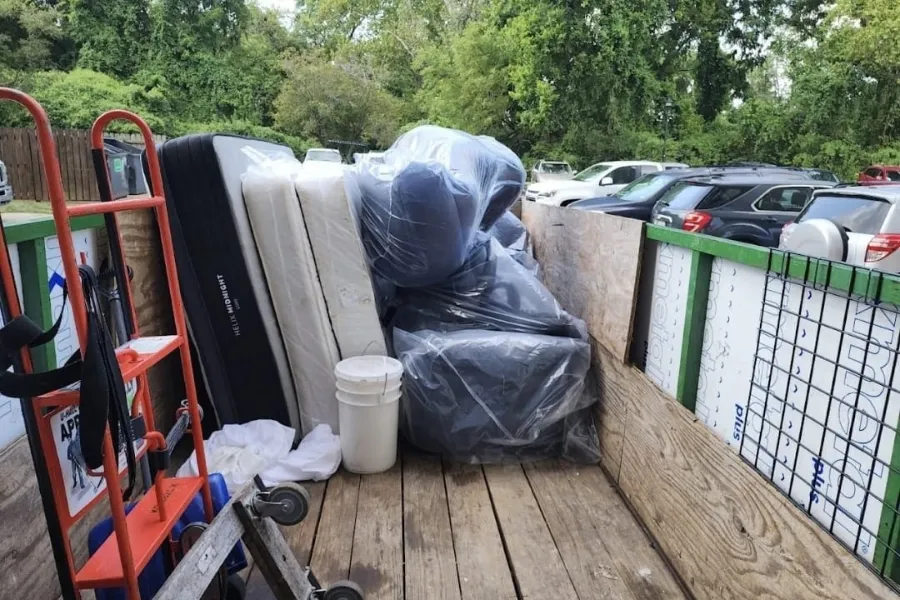 Junk Robbers furniture removal and garage cleanout work